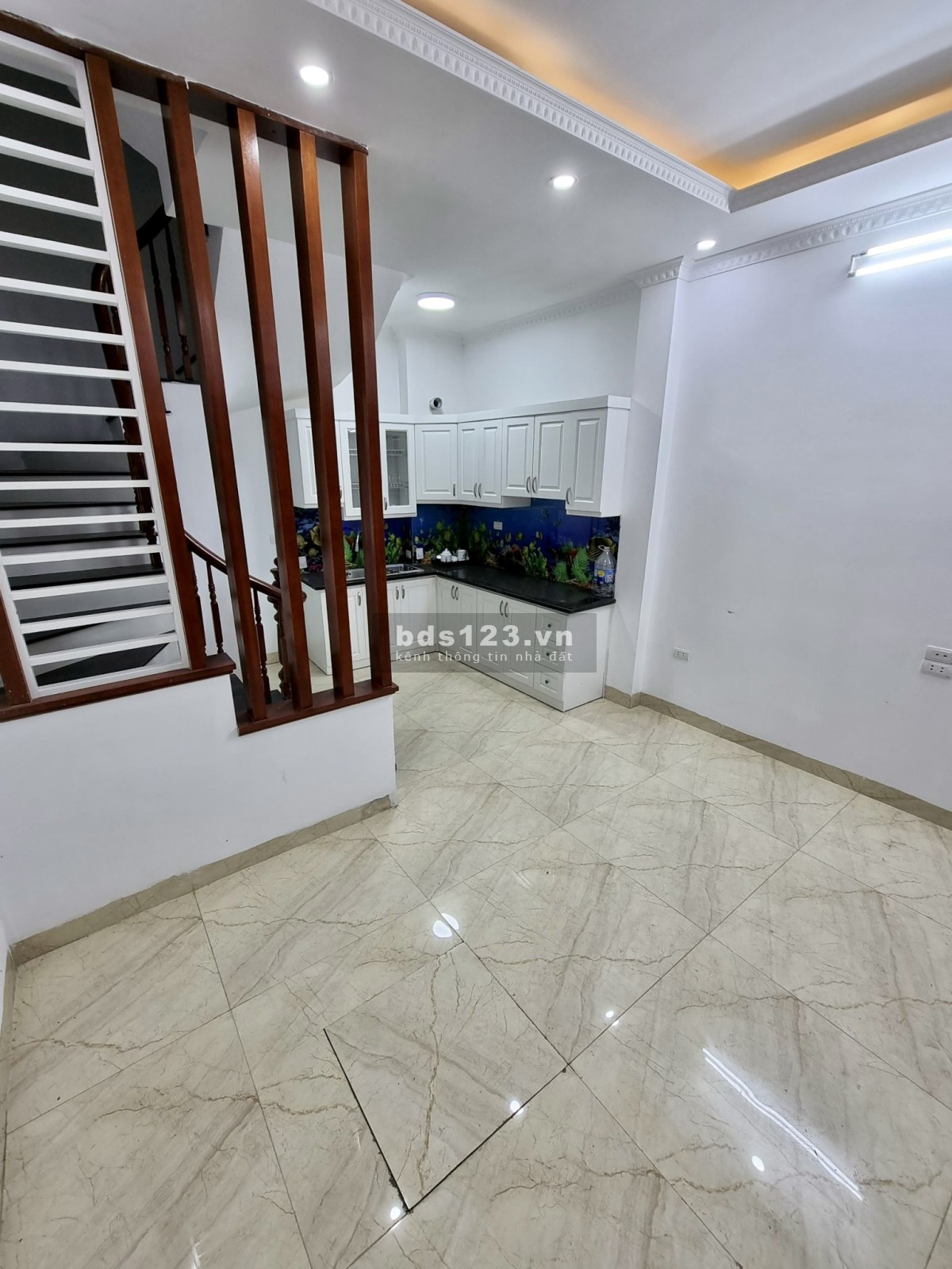 CHỊ GÁI NHỜ BÁN NHÀ XUÂN ĐỈNH 32m2 , Giá 3.6 TỶ - GẦN NGOẠI GIAO ĐOÀN, Ô TÔ 16 CHỖ ĐỖ CỔNG