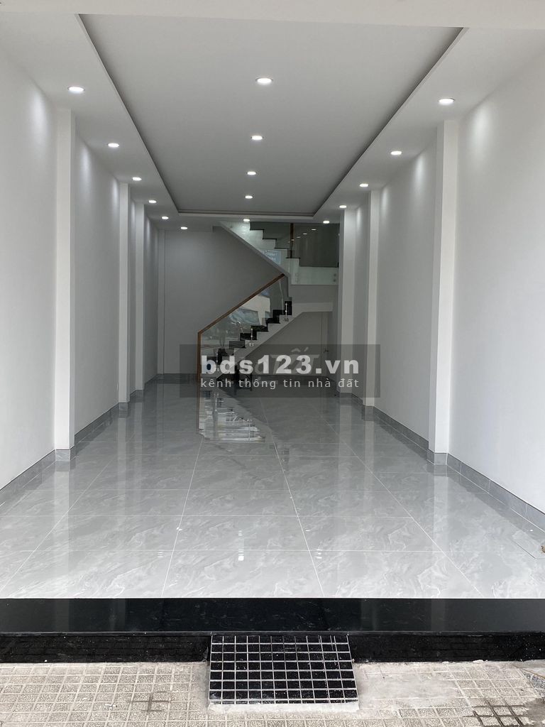 Hot cho thuê nhà mặt tiền 3 tháng 2, Quận 10 - Diện tích 60m2 - Giá 55 triệu