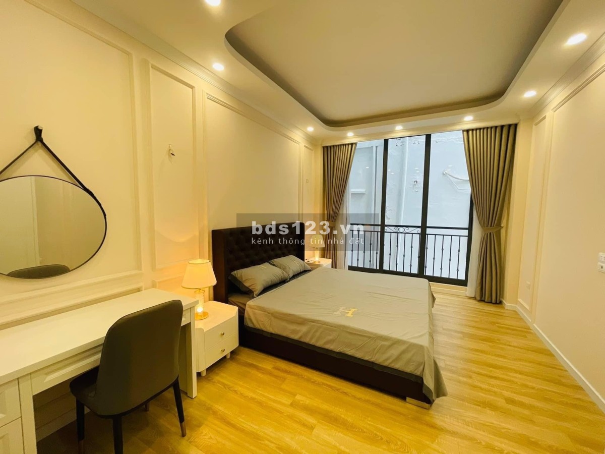 Bán nhà riêng Yên Hòa - Cầu Giấy, đủ nội thất cao cấp, diện tích 35m² x 5 tầng giá TL