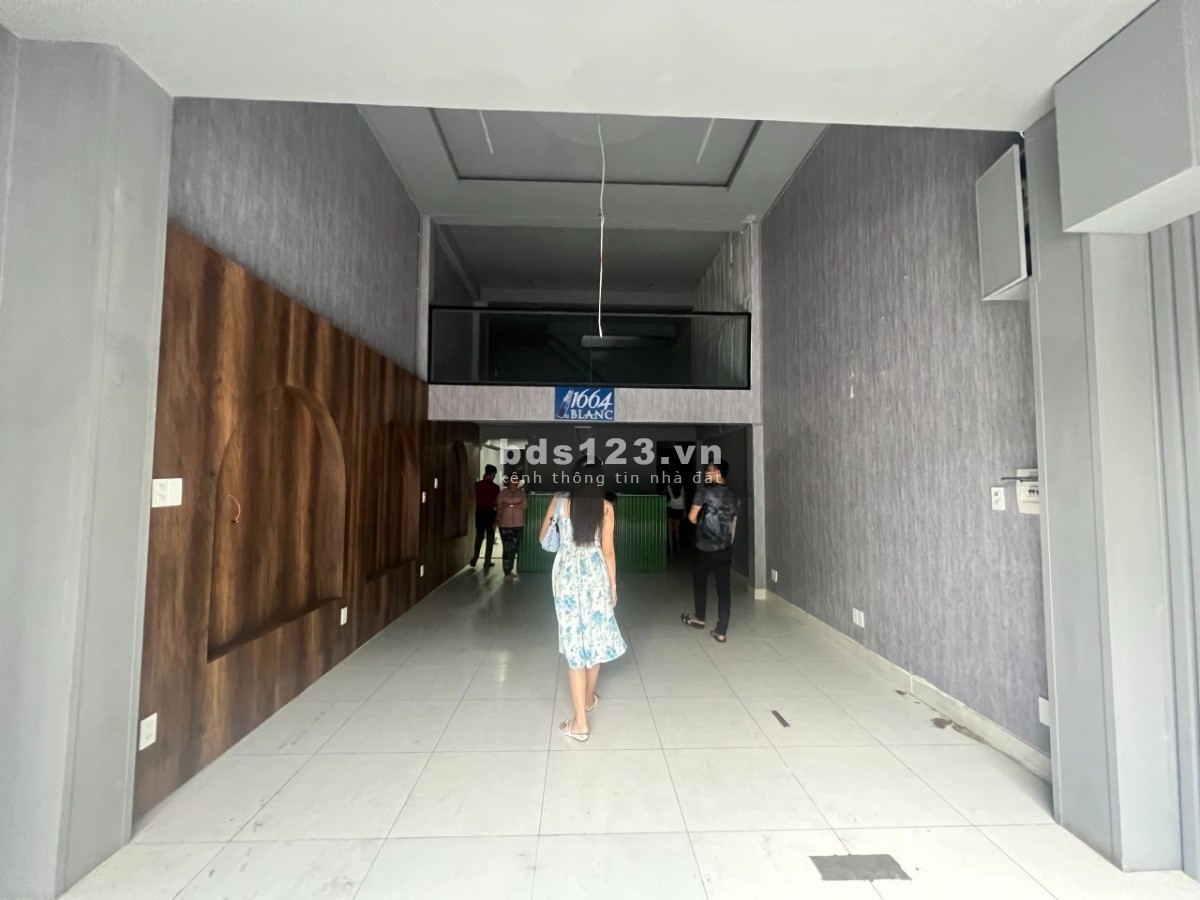 HOT cho thuê nhà mặt tiền Nguyễn Cư Trinh, Quận 1 - Diện tích 70m2