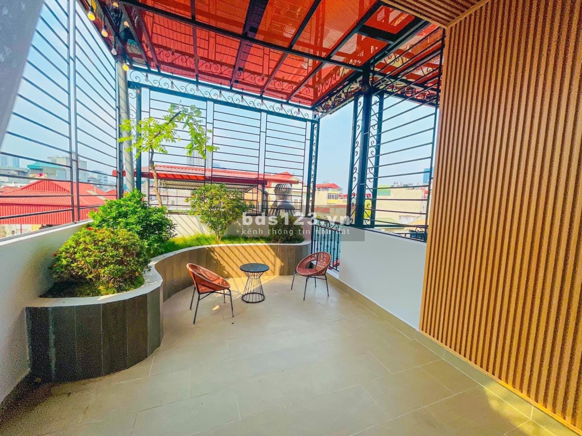 Bán nhà riêng Yên Hòa - Cầu Giấy, đủ nội thất cao cấp, diện tích 35m² x 5 tầng giá TL