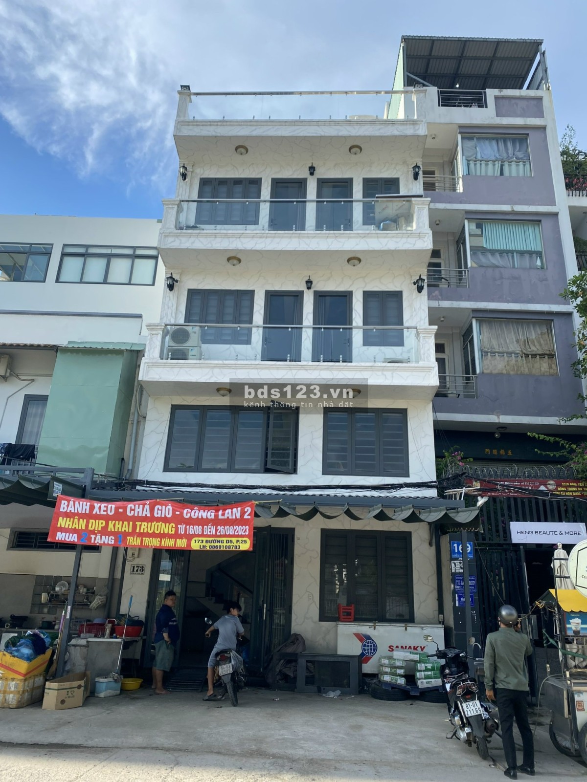 HOT!!! Nhà mặt tiền Đường D5, Phường 25, Bình Thạnh.