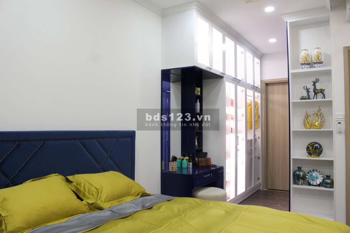 Cần bán nhanh căn hộ 2PN full nội thất đẹp The Sun Avenue, Q2