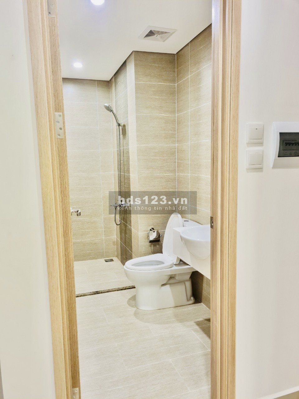 Bán căn hộ 1PN+ DT 47m², full nội thất chỉ 2 tỷ BTP + sổ tại Vinhomes Grand Park