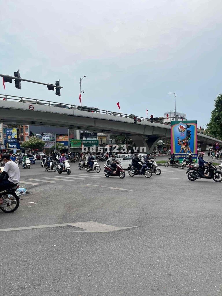 Cho thuê nhà bán hàng online hoặc mở lớp học