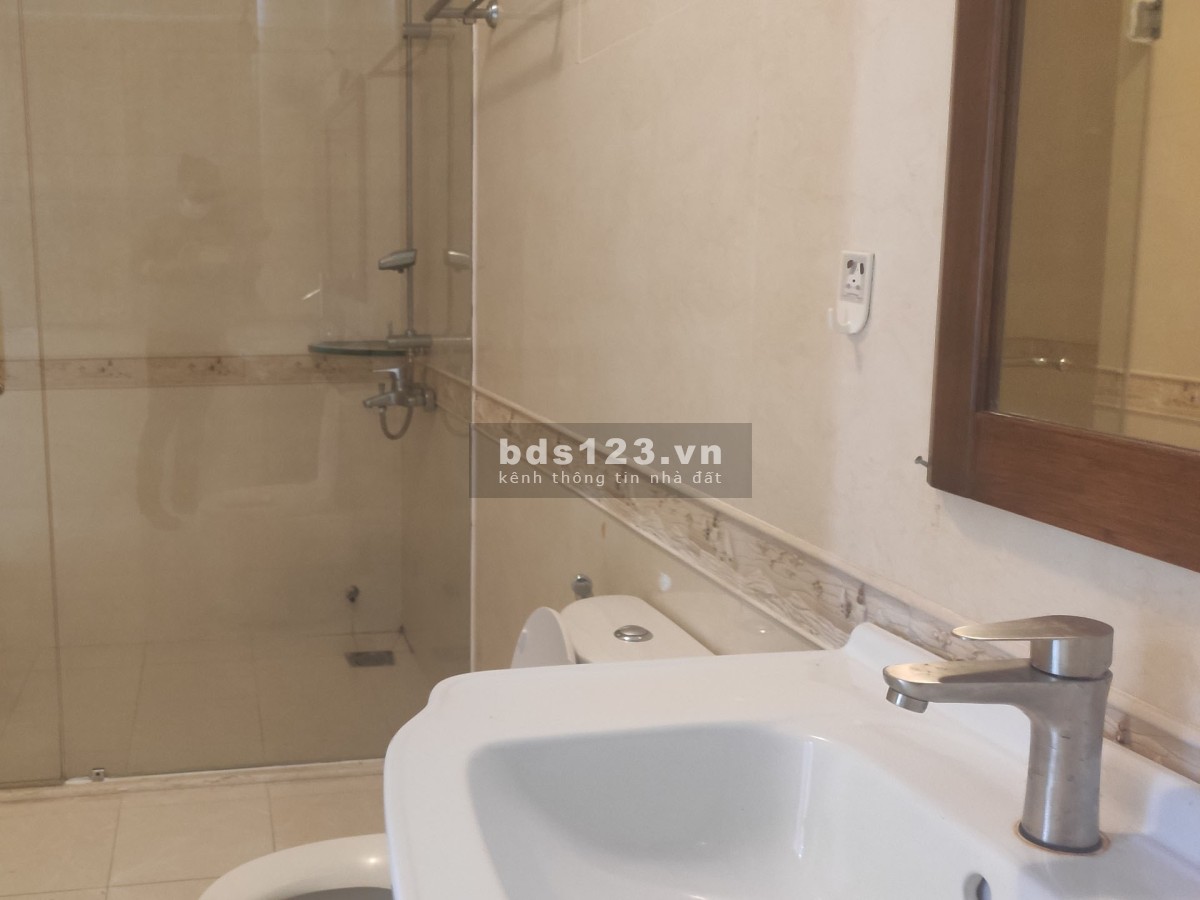 Cho thuê nhà đẹp Quận 7 Phú Mỹ Hưng 7m*19m giá 36tr/tháng (Xem hình)