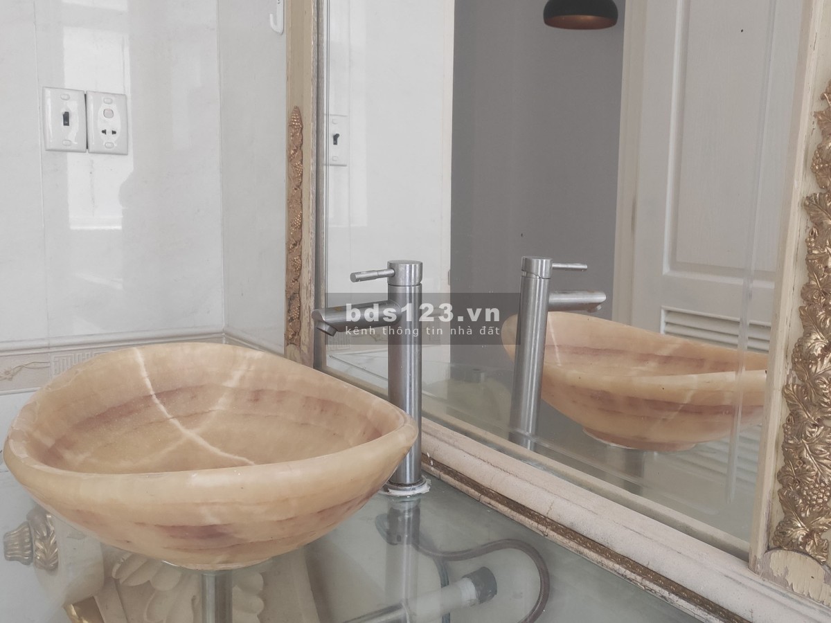 Cho thuê nhà đẹp Quận 7 Phú Mỹ Hưng 7m*19m giá 36tr/tháng (Xem hình)