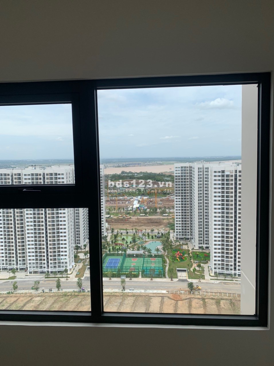 Bán căn hộ 1PN+ 48m2 giá chỉ 1.950 tỷ (BTP) siêu rẻ tại The Origami thuộc Vinhomes Grand Park Quận 9