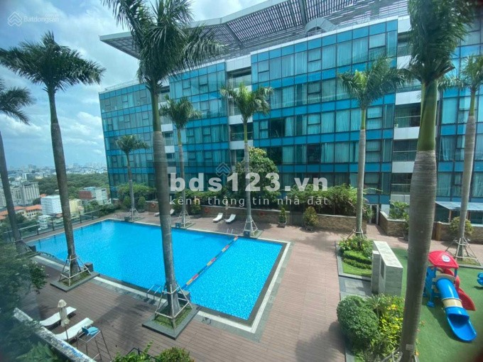 Cho thuê Penthouse cao cấp 3PN 297m2 tại Vincom Đồng Khởi view đẹp giá 110tr/tháng.