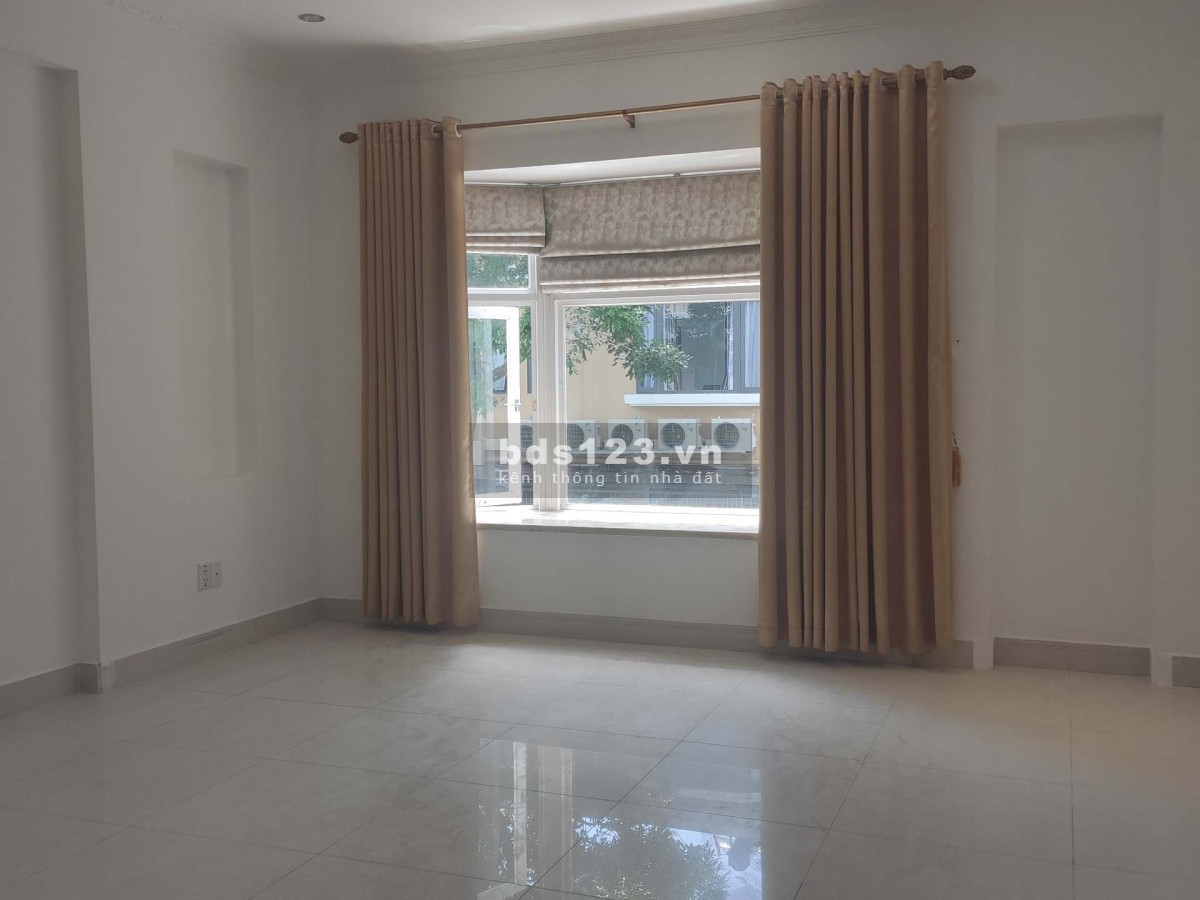 Cho thuê nhà đẹp Quận 7 Phú Mỹ Hưng 7m*19m giá 36tr/tháng (Xem hình)