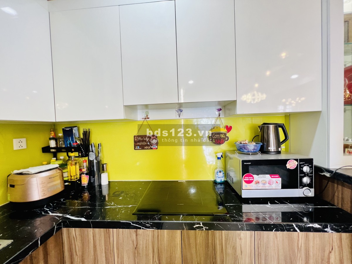 Cho thuê OPB tầng đẹp căn hộ 3 phòng ngủ, 109m2