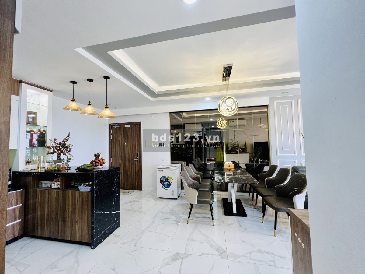 Cho thuê OPB tầng đẹp căn hộ 3 phòng ngủ, 109m2