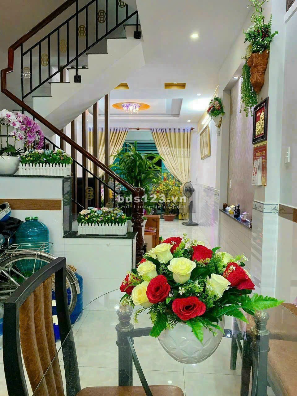 Gấp bán nhà 3 lầu Cây Trâm 4x16m HXH thông giá 5.7 tỷ SHR.