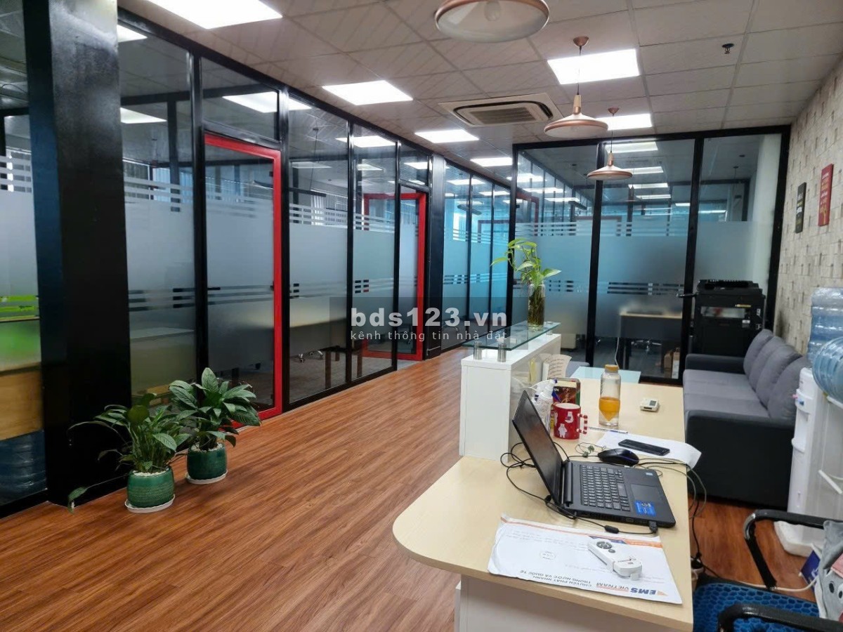 Siêu phẩm tòa nhà Lê Văn Duyệt - Phường 1 - Quận Bình Thạnh - Diện tích 160m2