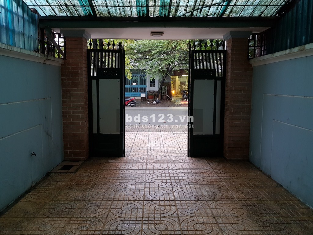 Mặt bằng mặt tiền đường Bình Lợi
