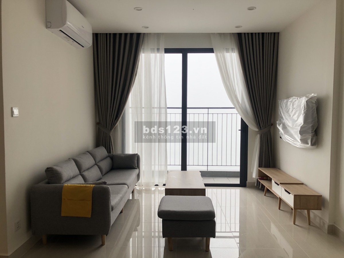 Giá tốt cho căn chung cư 2N1WC 55m2 full đồ chỉ 2tỷ250 bao phí Vinhomes Smart City