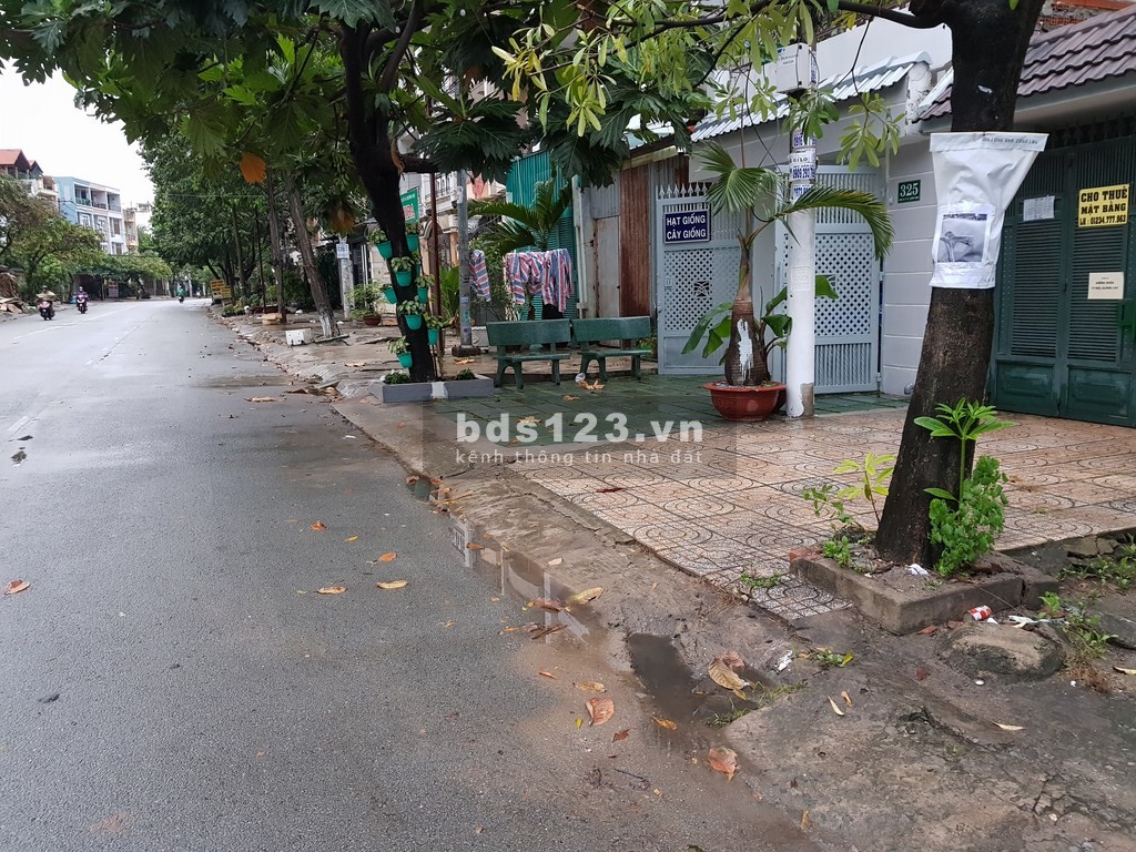 Mặt bằng mặt tiền đường Bình Lợi