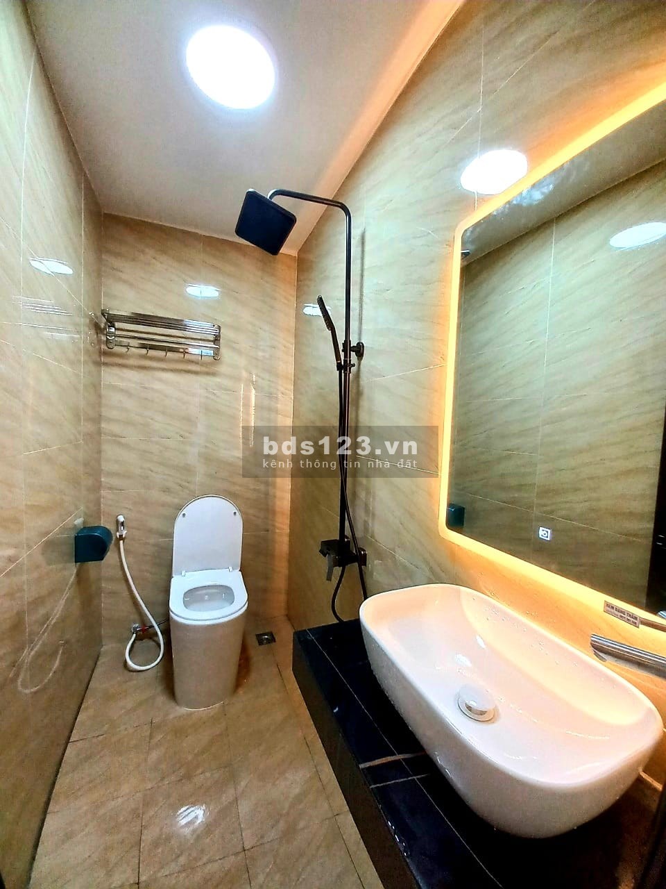 Hàng VIP - Ngõ 61 Bằng Liệt - Linh Đàm - 36M - 4 tầng - Nỉnh 3 tỷ (Cam kết 100%)