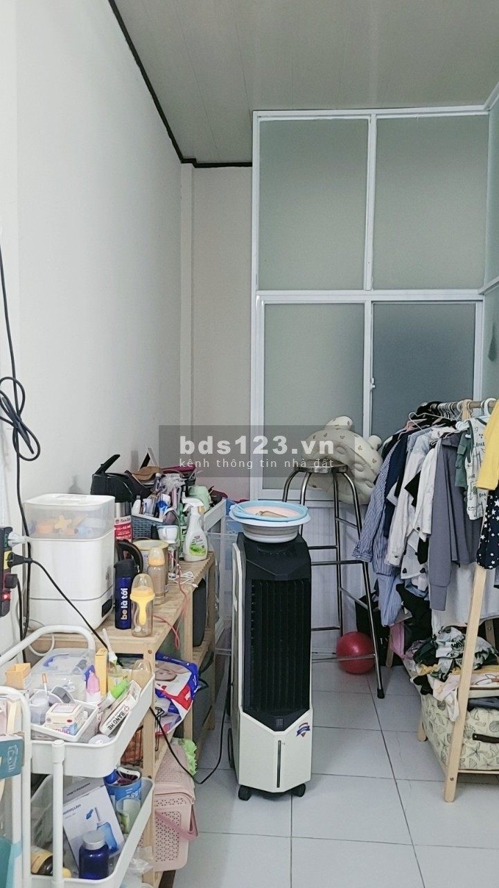 Bán nhà Phú Nhuận – 3 tầng gần mặt tiền chỉ 3 tỷ X