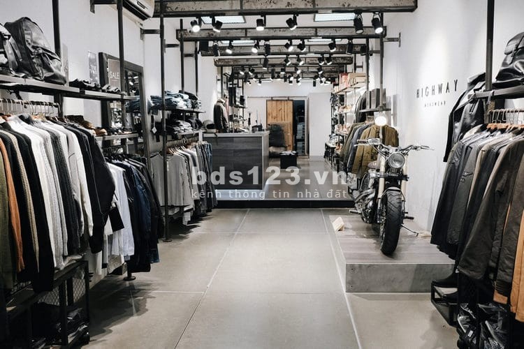Bán nhà MP Xuân Thủy - Kinh đô thời trang tại Cầu Giấy - 42m2 vừa xinh - Giá 20.5 tỷ