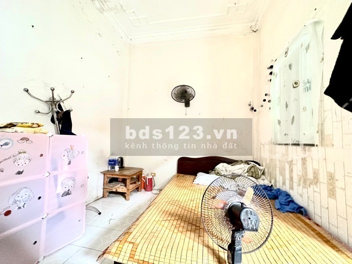 Bán nhà khu vực Trường Chinh, Ngã Tư Sở, vị trí cực đẹp, ô tô đỗ cửa, giá nhỉnh 4.3tỷ