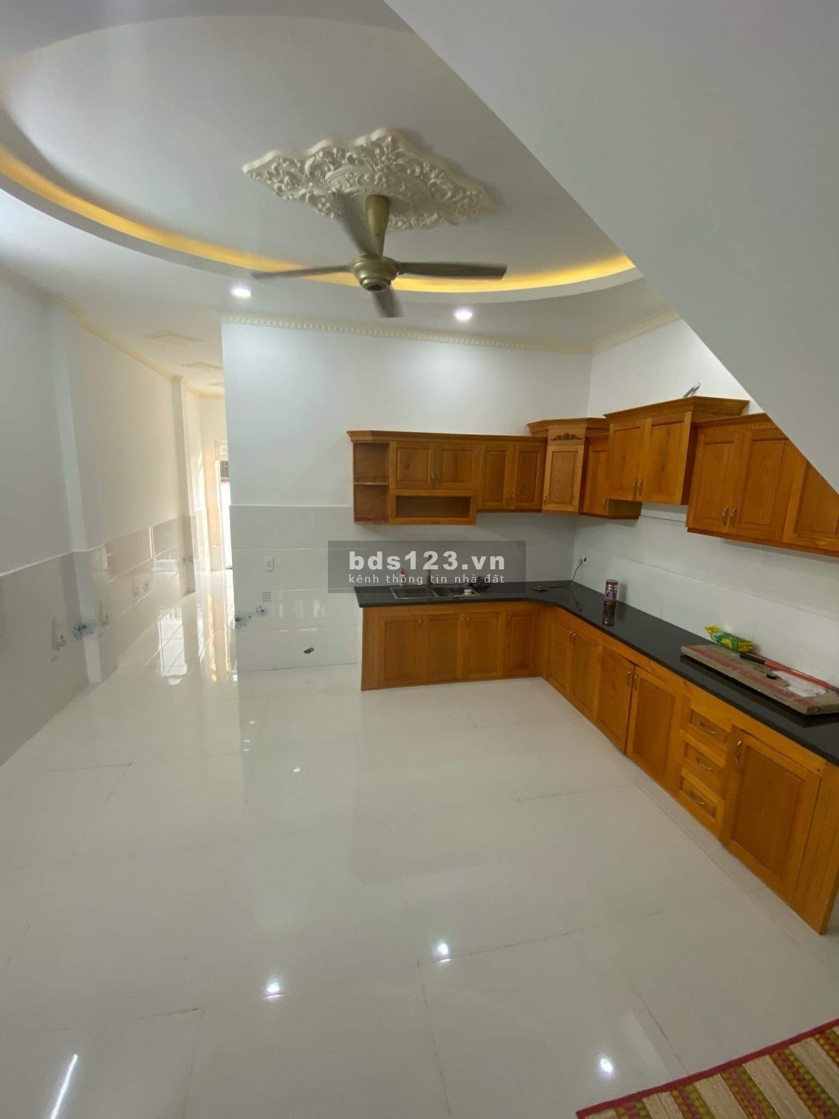 Bán nhà riêng có SHR ngay Uỷ Ban Phường Trảng Dài, Biên Hoà, 1 trệt 1 lầu, giá 1,6 tỷ