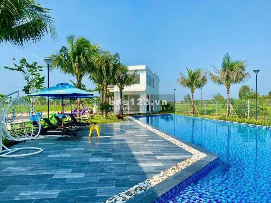 Hot 35 suất nội bộ đất nền sổ đỏ riêng ngay KCN Hựu Thạnh, Lương Hoà Bình Chánh giá chỉ 379 triệu