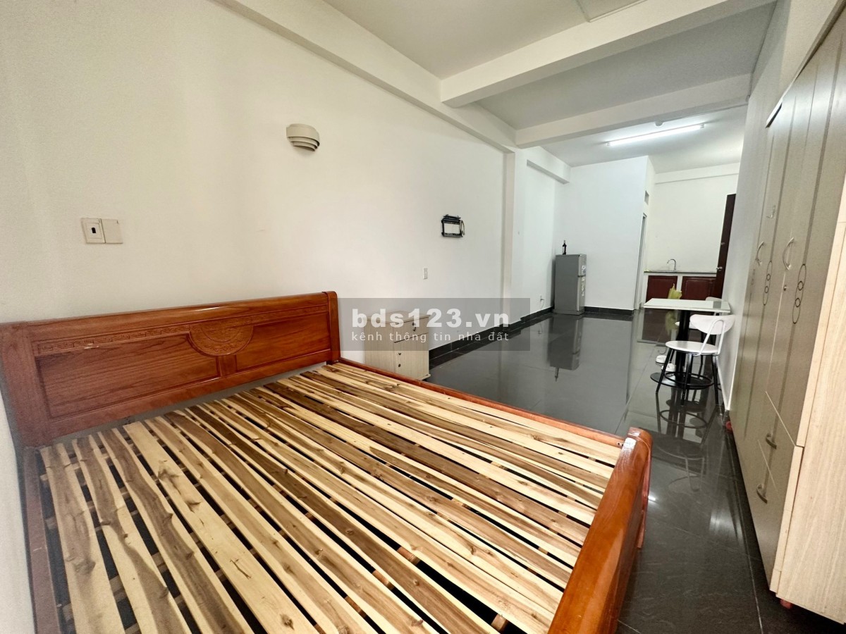 Căn hộ rẻ nhất Bình Thạnh 50 m2 có thể ngăn được 2 phòng ngủ, bếp, WC