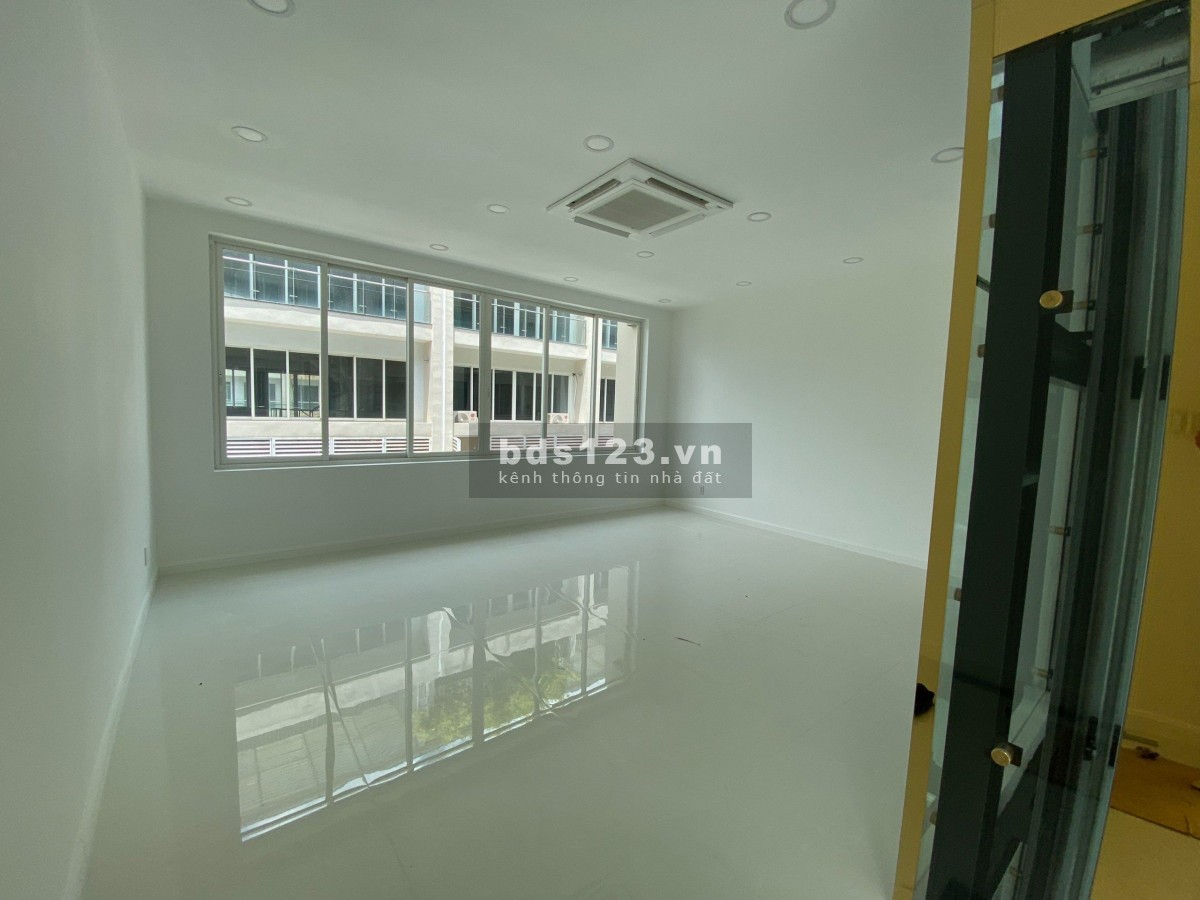 Cho thuê nguyên căn shophouse Sala 83 triệu
