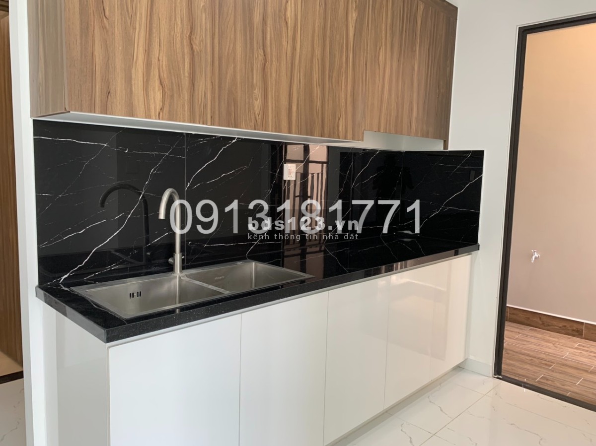 Chính chủ cần bán căn 2PN, 65m2 giá 1,470 tỷ (100%) view thoáng tầng trung