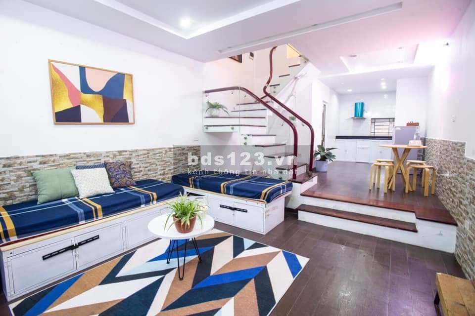 Cần bán nhà gấp Minh Khai, Hai Bà Trưng, 63m2, ô tô cách nhà 15m, giá 3 tỷ 8.
