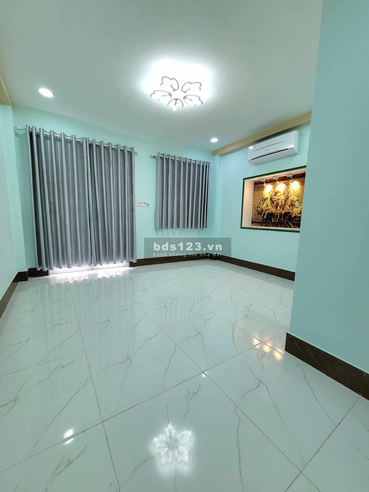 Bán nhà riêng hẻm xe hơi Đinh Tiên Hoàng, 3 tầng, giáp quận 1, Phú Nhuận giá 4,65 tỷ
