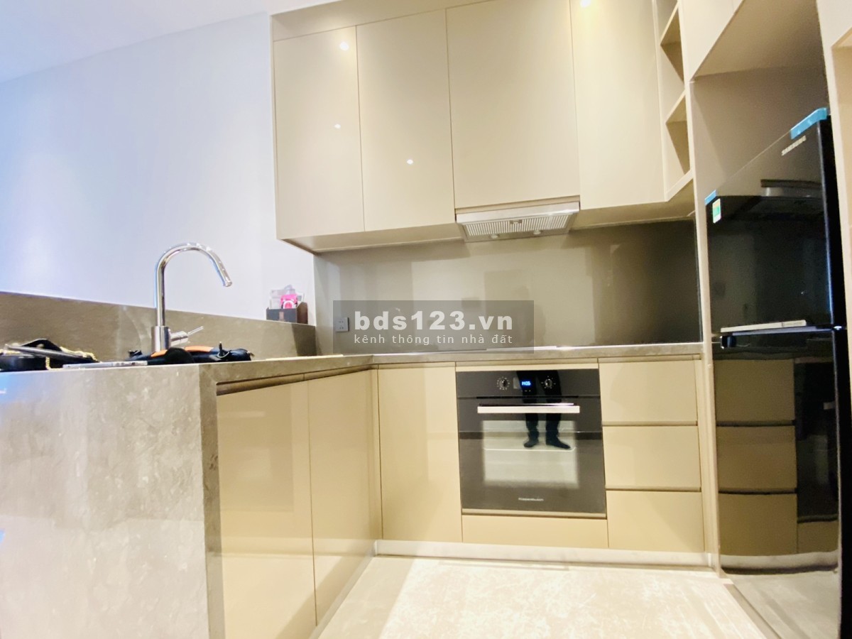 Cần bán căn hộ cao cấp 1PN Full NT (51m2) tại The Marq giá 8.7 tỷ bao phí.