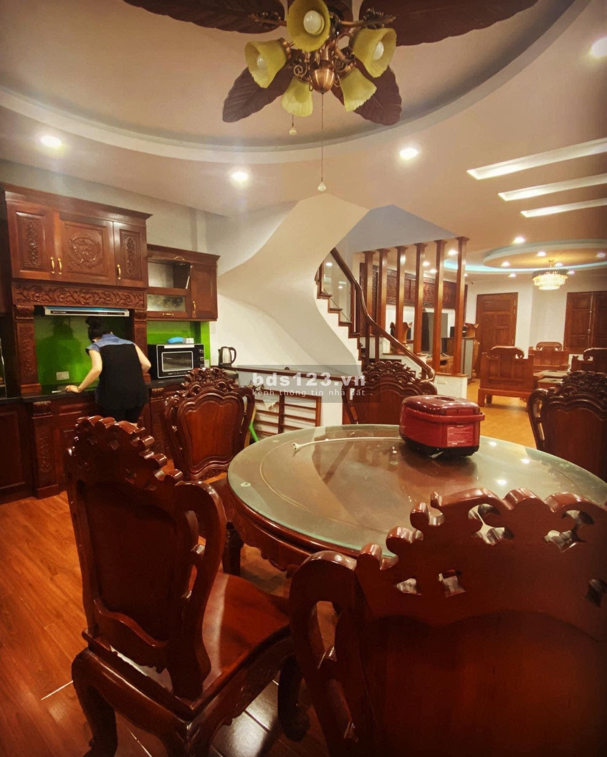 Nhà Xuân Đỉnh, Bắc Từ Liêm, 72m2, 6 tầng, MT 5.5m, gara 2 oto, nội thất cao cấp ở ngay chỉ 11.9 tỷ