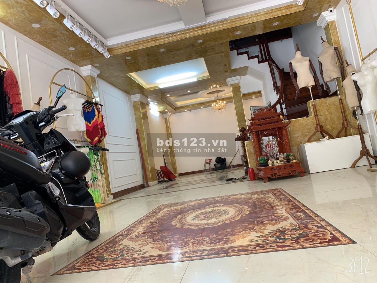 Nhà Xuân Đỉnh, Bắc Từ Liêm, 72m2, 6 tầng, MT 5.5m, gara 2 oto, nội thất cao cấp ở ngay chỉ 11.9 tỷ