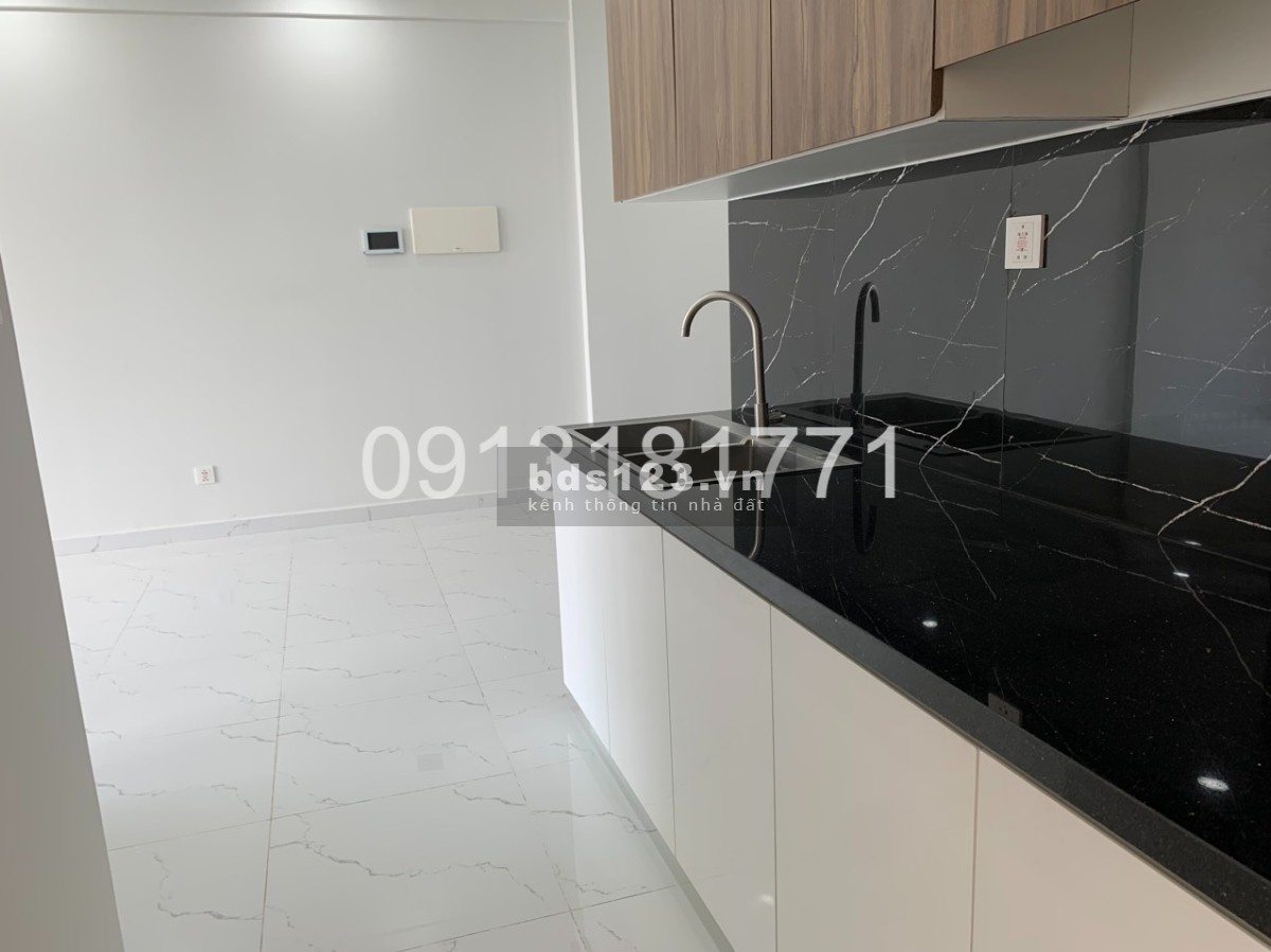 Chính chủ cần bán căn 2PN, 65m2 giá 1,470 tỷ (100%) view thoáng tầng trung