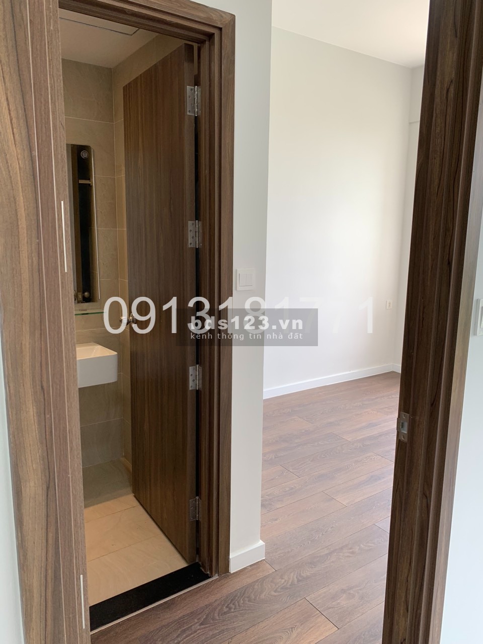 Chính chủ cần bán căn 2PN, 65m2 giá 1,470 tỷ (100%) view thoáng tầng trung