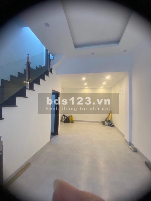 Bán nhà riêng tại phố Hoàng Ngân, DT 45m² x 5 tầng, MT 4,5m, giá 5,85 tỷ