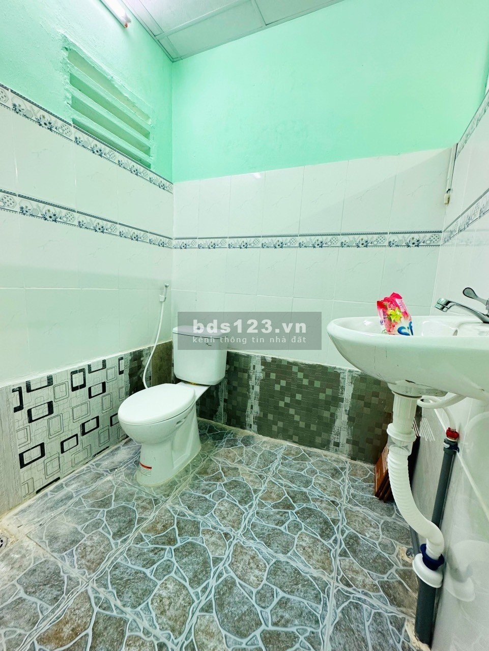 Bán gấp nhà P. Quang Vinh ngay ngã 3 Thành chỉ hơn 1tỷ