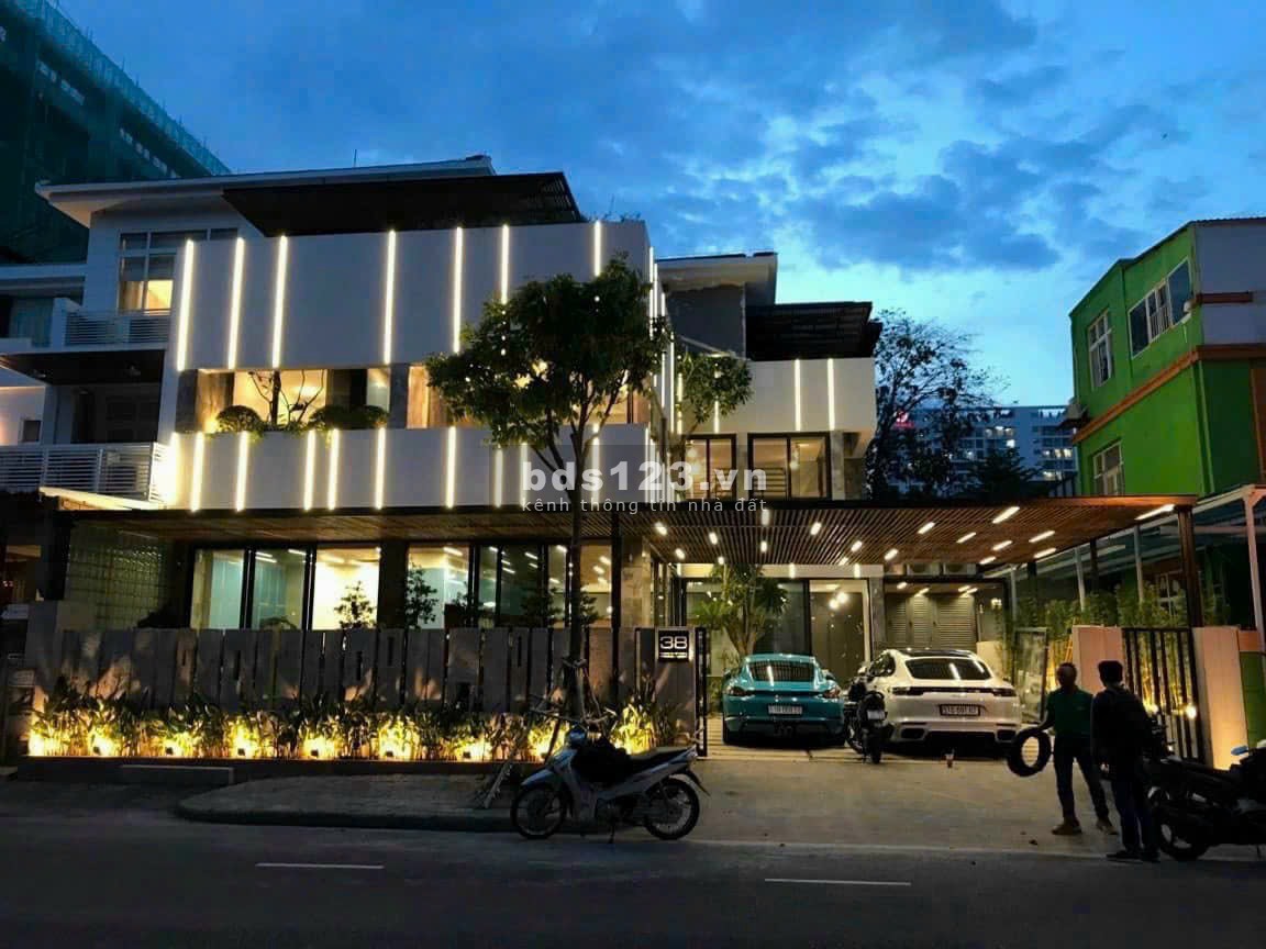 Bán biệt thự Mỹ Thái chính chủ, tứ lập nội thất cao cấp, mặt tiền đường 18, Phú Mỹ Hưng, Quận 7