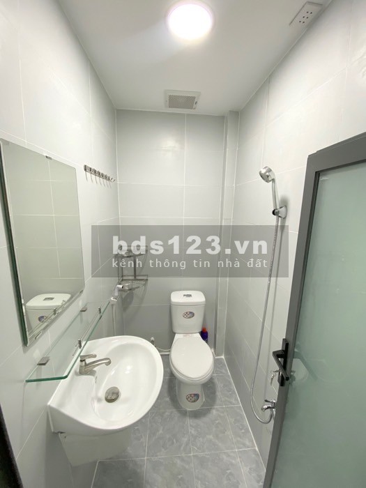Bán nhà mới phường 15 - Tân Bình -hẻm xe hơi 1 xẹt 44m2- nhỉnh 3 tỷ