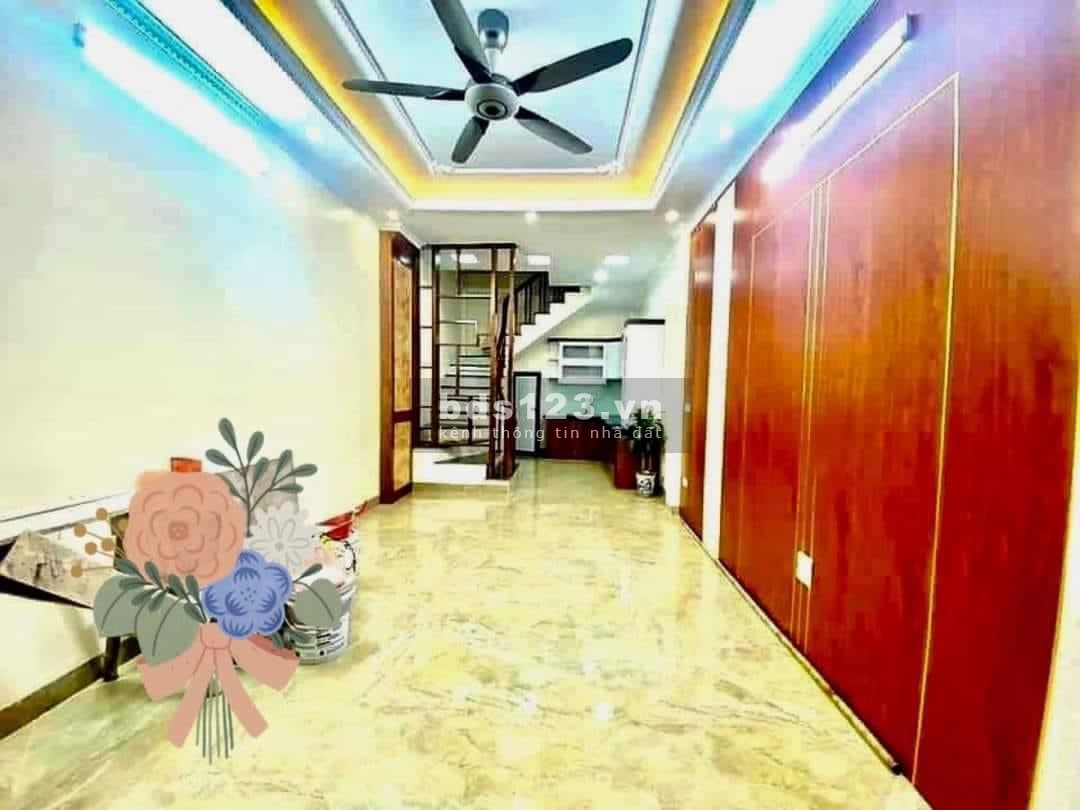 BÁN NHÀ SIÊU PHẨM #CẦU_GIẤY- NHỈNH 4 TỶ - 100M Ô TÔ ĐẬU, HỒ ĐIỀU HÒA, SÂN CHƠI