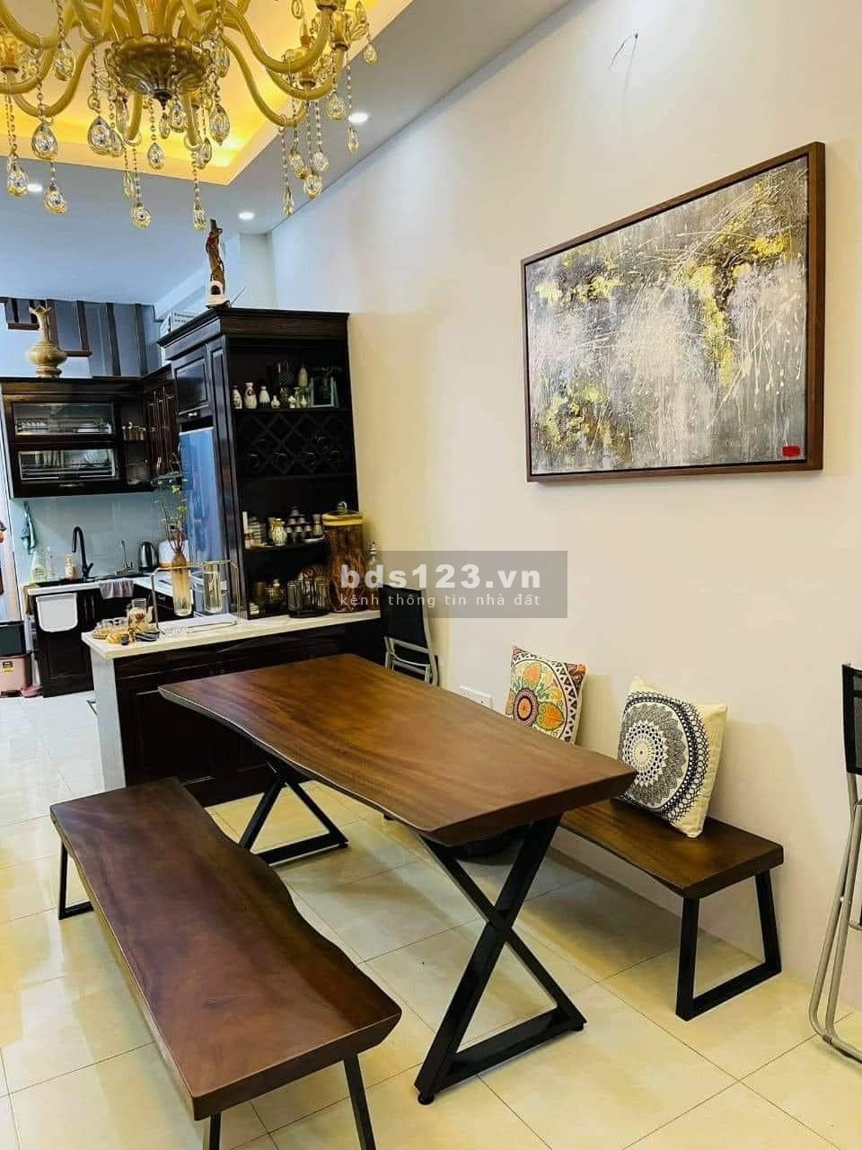 Bán nhà đẹp hiểm, hơn 4 tỷ ngay Dương Quảng Hàm