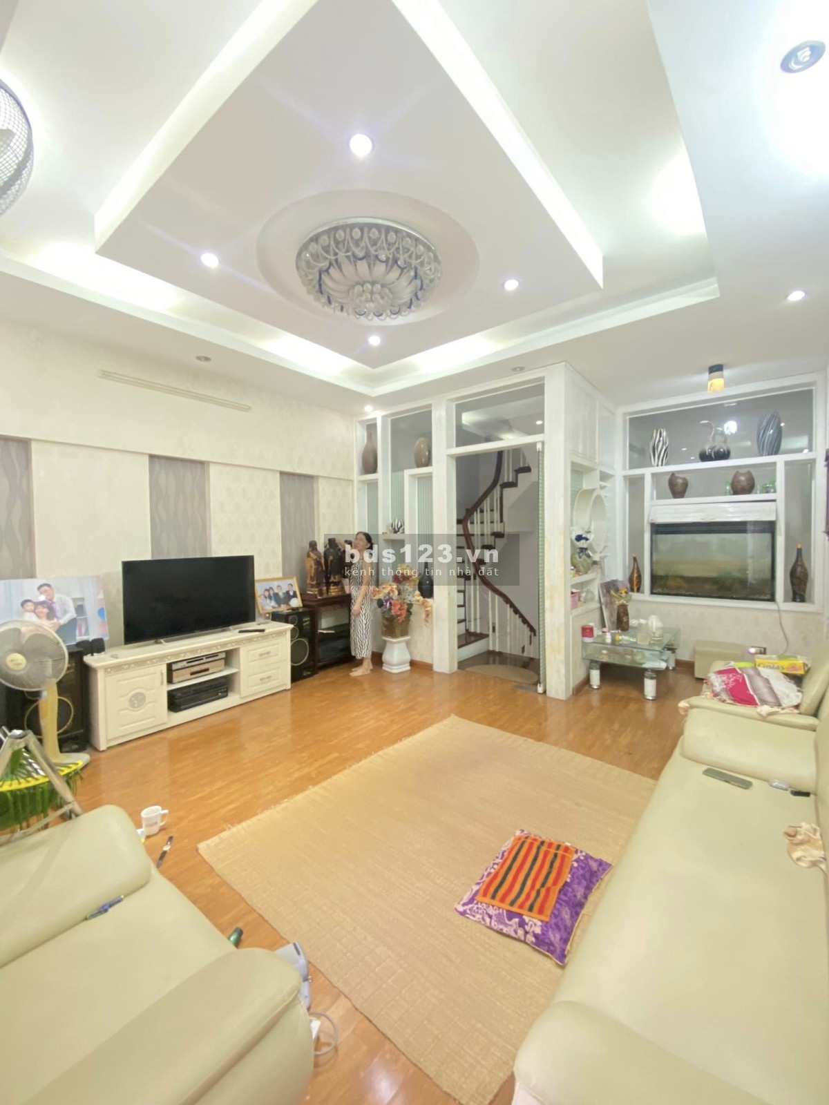 Bán nhà phố Đội Nhân, Ba Đình. Dt 58m, 5t, mt 5m, 12,6 tỷ. Vị trí trung tâm, Ô tô vào nhà, Ở sướng