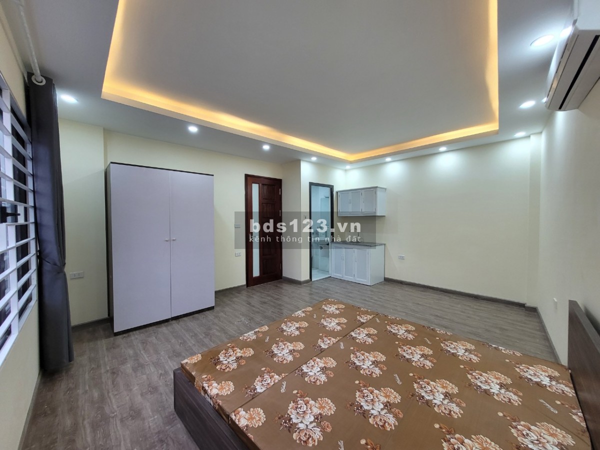 Nhà Khương Đình, Nguyễn Trãi, ô tô cách 15m, diện tích 43m2, 6T, mặt tiền 7.8m giá hơn 5 tỷ.