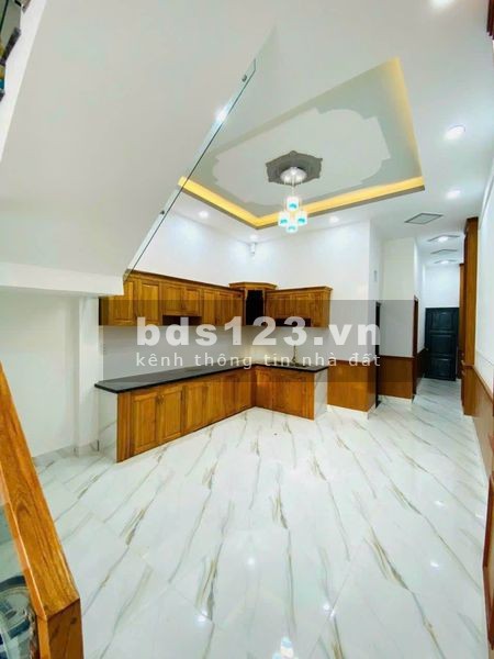 Nhà ngộp giá bán 1 tỷ 7, nằm gần Bưu Long Biên Hòa, sổ hồng riêng, đường xe hơi ra vào
