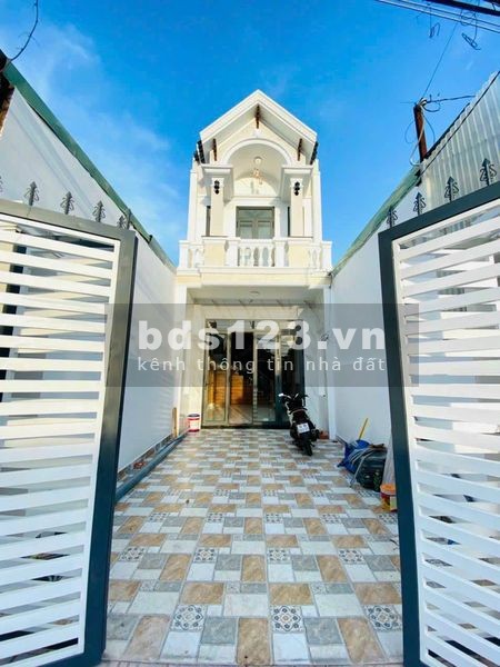 Nhà ngộp giá bán 1 tỷ 7, nằm gần Bưu Long Biên Hòa, sổ hồng riêng, đường xe hơi ra vào