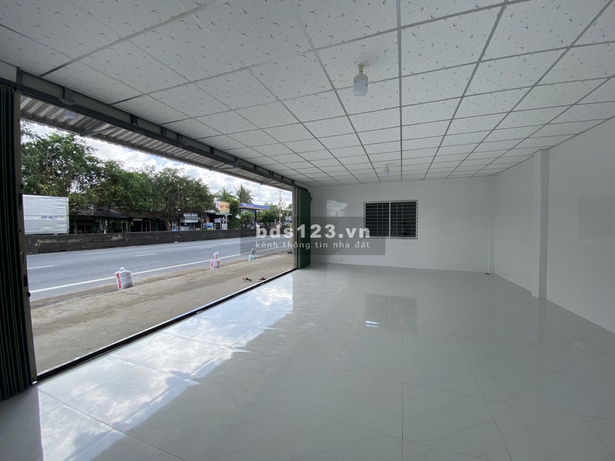 Chính chủ cho thuê mặt bằng 50m2 mặt tiền quốc lộ 1a ở Bình Phú, Cai Lậy, Tiền Giang