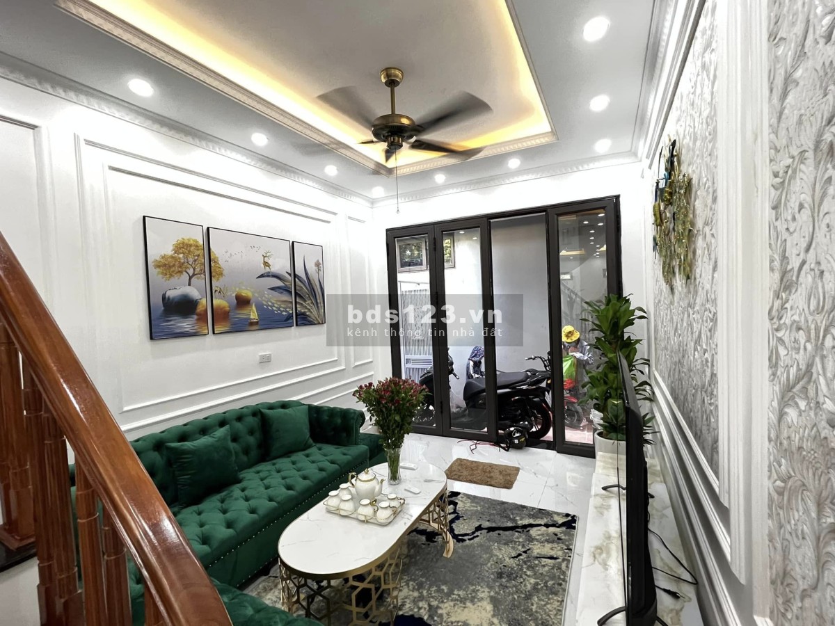 Bán nhà Trần Bình, ngõ xe ba gác, giá chưa đến 4 tỷ