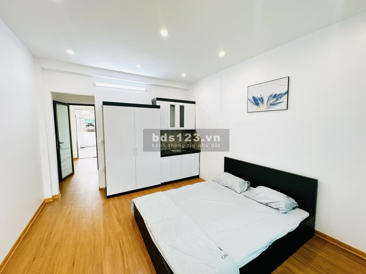 Bán chung cư mini 6 tầng Dương Quảng Hàm - ô tô đỗ cửa - doanh thu 60 triệu/ tháng